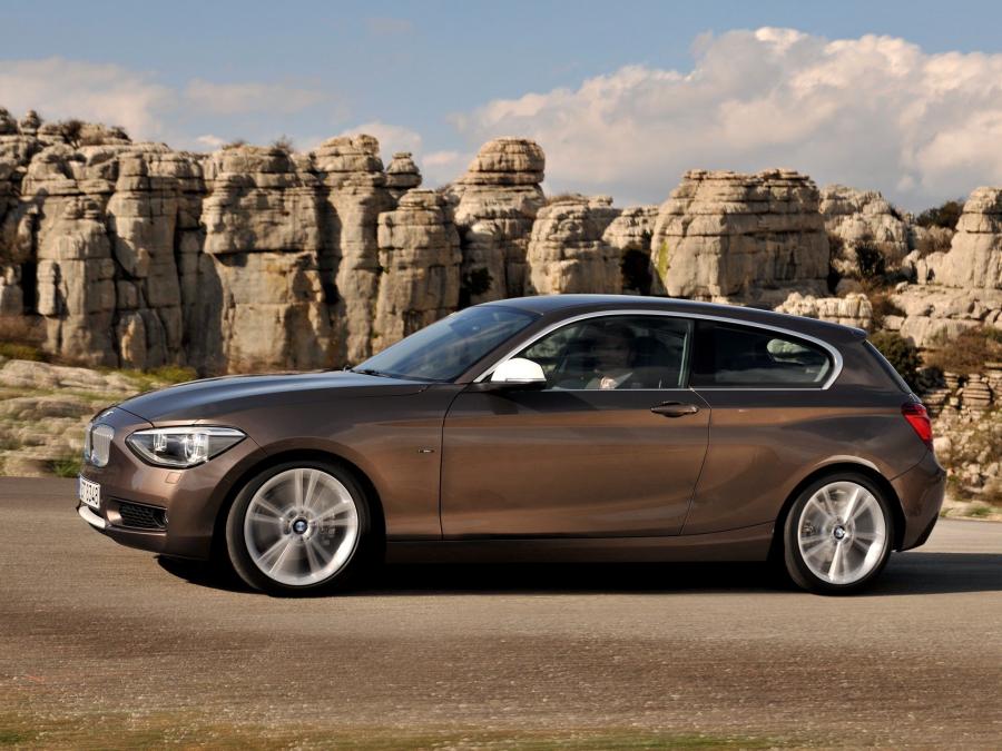  BMW 125d 3-Door Urban Line 2012 года  (фото 15 из 16)